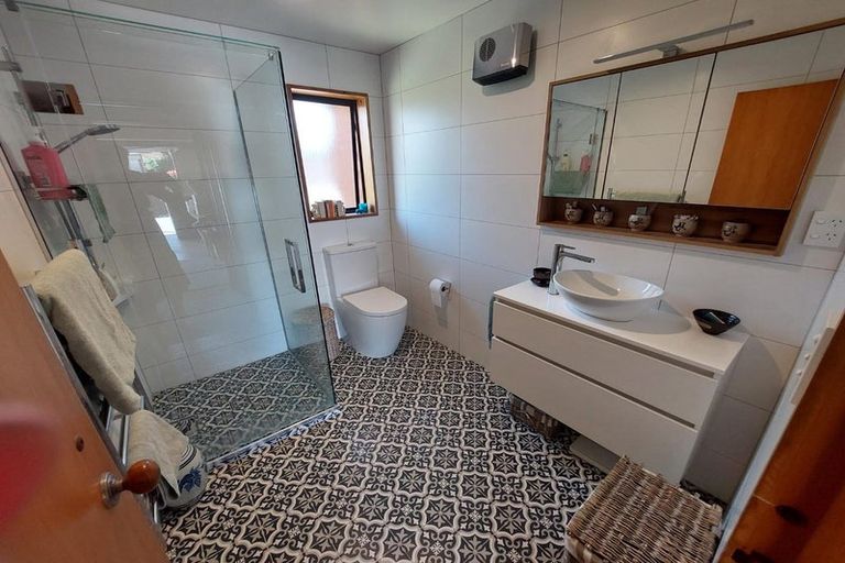 Photo of property in 7 Derenzy Place, Avonhead, Christchurch, 8042