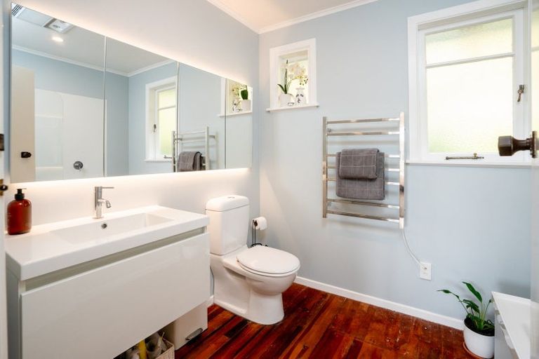 Photo of property in 29 Bedford Street, Northland, Wellington, 6012