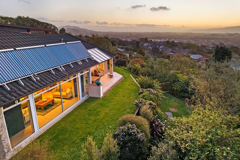 Photo of property in 35 Kotare Street, Hilltop, Taupo, 3330