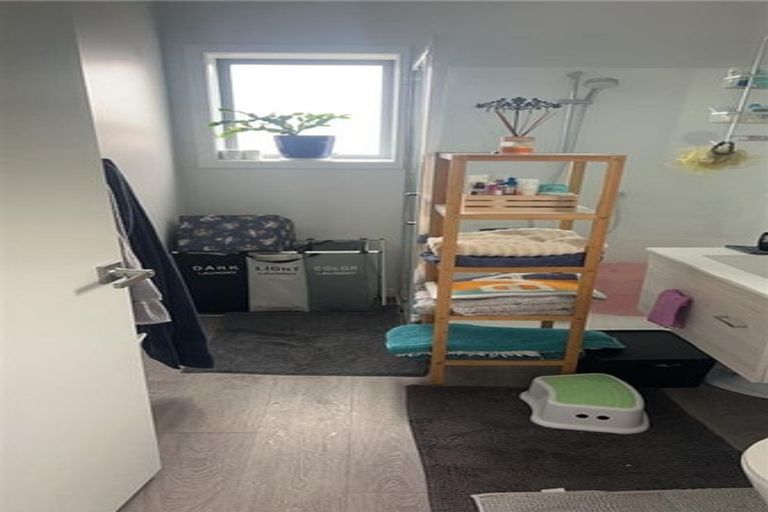 Photo of property in 27 Duke Street, Levin, 5510