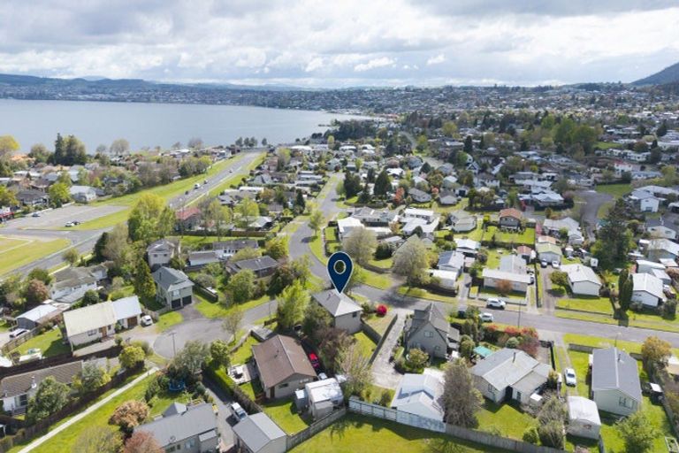 Photo of property in 35 Grace Crescent, Richmond Heights, Taupo, 3330
