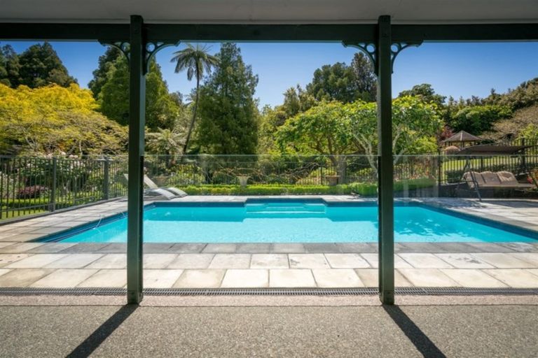 Photo of property in 50 Manu Grove, Waikanae, 5036