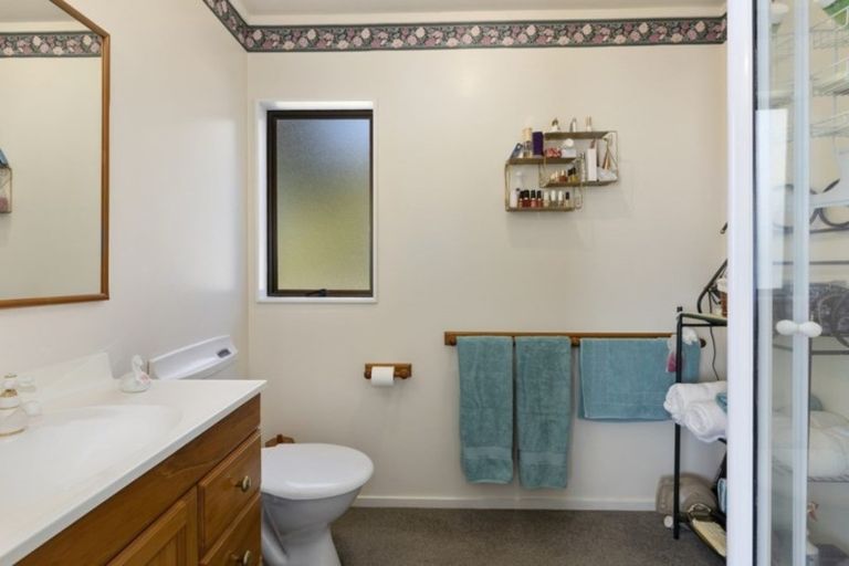 Photo of property in 2/72 Trafalgar Street, Waterloo, Lower Hutt, 5011