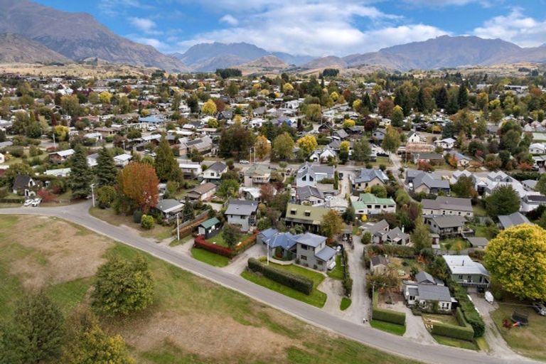 Photo of property in 18 Norfolk Street, Arrowtown, 9302