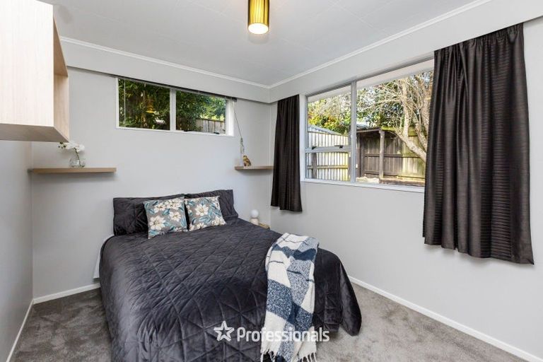 Photo of property in 7 Garth Lane, Maoribank, Upper Hutt, 5018