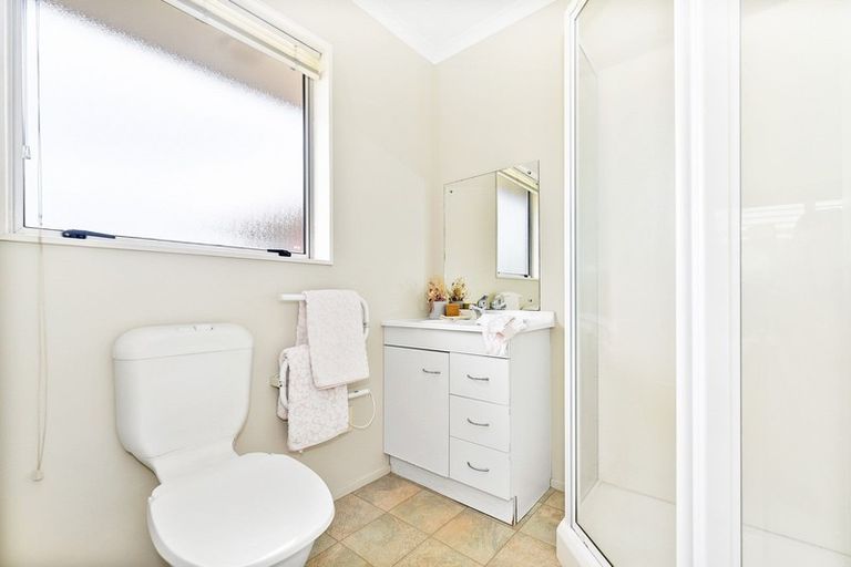 Photo of property in 37 Nottingham Drive, Hamilton East, Hamilton, 3216