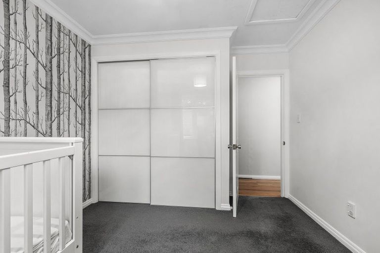 Photo of property in 5 Tui Terrace, Tawa, Wellington, 5028