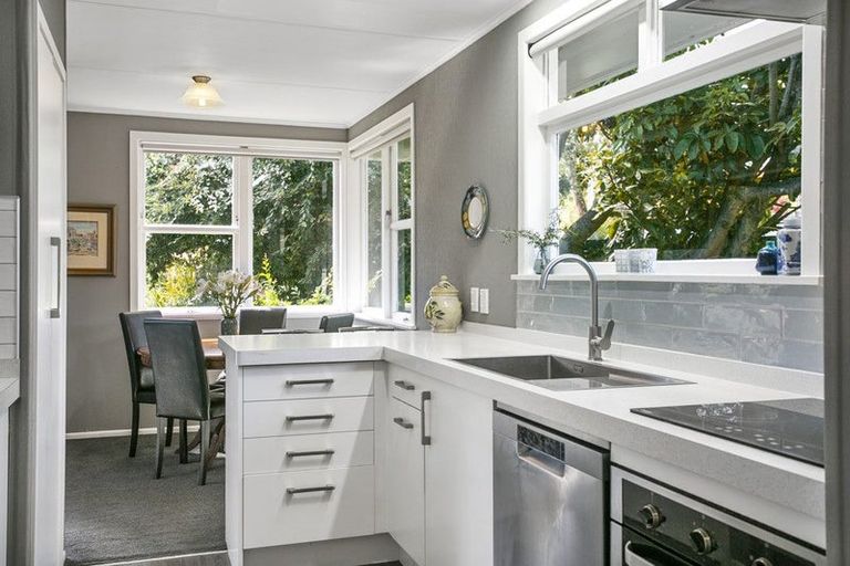 Photo of property in 79 Taupo View Road, Taupo, 3330