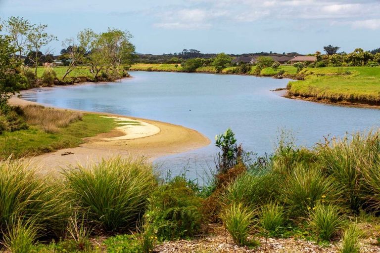 Photo of property in 38 Ferry Road, Waipu, 0510