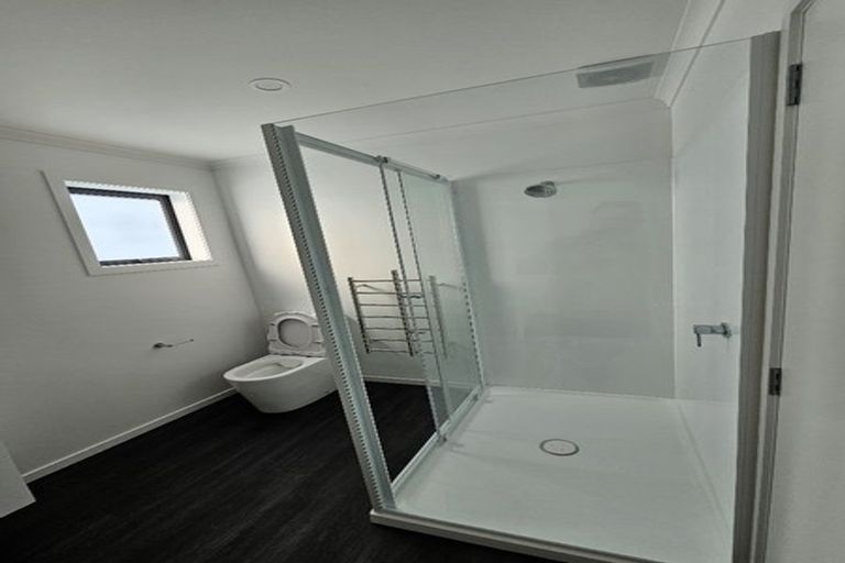 Photo of property in 1d Ingram Street, Naenae, Lower Hutt, 5011