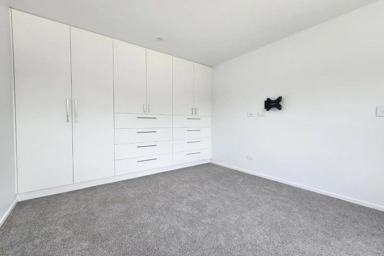 Photo of property in 140a Ngamotu Road, Spotswood, New Plymouth, 4310