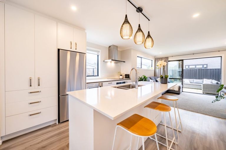 Photo of property in 48 Mawai Hakona Drive, Wallaceville, Upper Hutt, 5018