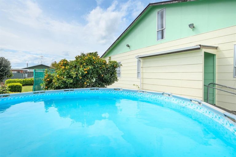 Photo of property in 201 Bridge Street, Bulls, 4818