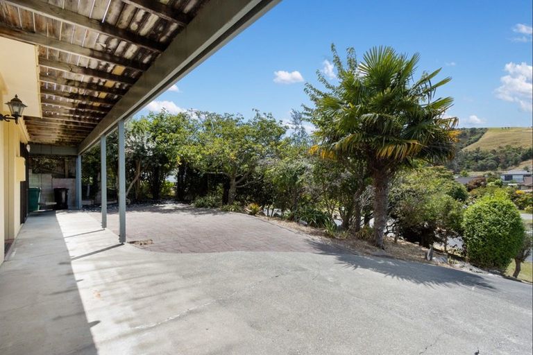Photo of property in 16 Kokako Place, Taradale, Napier, 4112