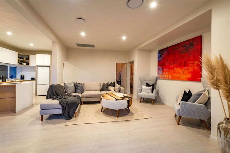 Photo of property in 182 Mount Pleasant Road, Mount Pleasant, Christchurch, 8081