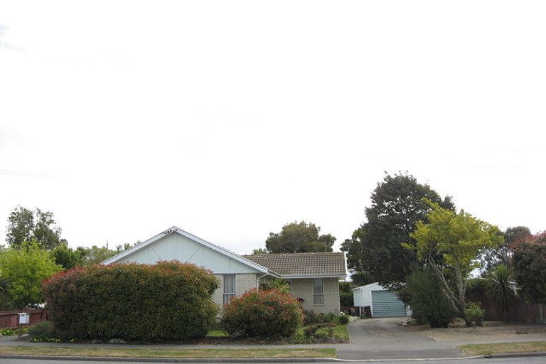 Photo of property in 490 Mairehau Road, Parklands, Christchurch, 8083