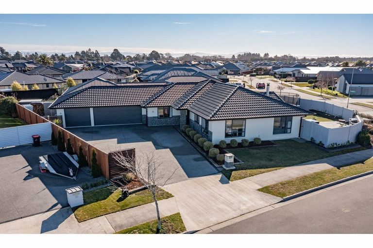 Photo of property in 15 Foxton Drive, Kaiapoi, 7630