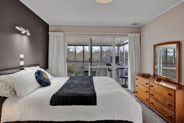 Photo of property in 54 Karina Road, Merrilands, New Plymouth, 4312