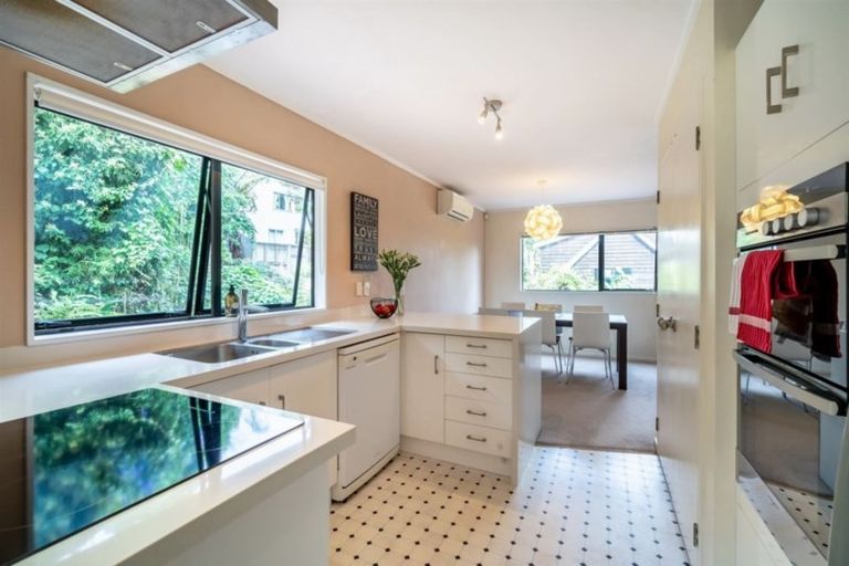 Photo of property in 1/3a City View Terrace, Birkenhead, Auckland, 0626