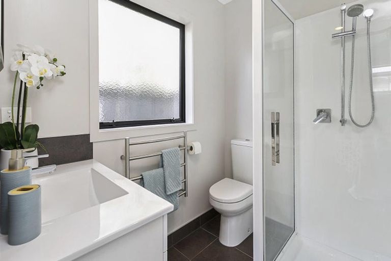Photo of property in 1 Hebe Crescent, Papamoa Beach, Papamoa, 3118