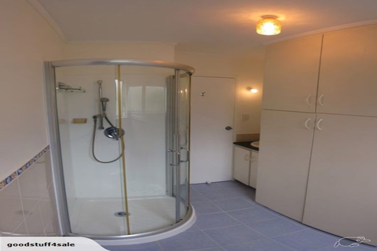 Photo of property in 6/38 Edmonton Road, Henderson, Auckland, 0612