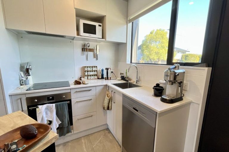 Photo of property in 2/6 Trent Street, Linwood, Christchurch, 8011