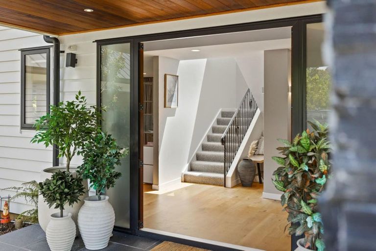 Photo of property in 16 Collings Drive, Lucas Heights, Albany, 0793