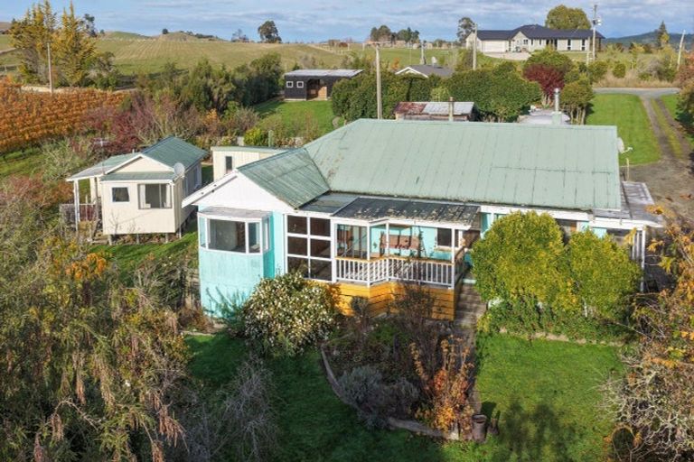Photo of property in 69 Flett Road, Lower Moutere, Upper Moutere, 7175