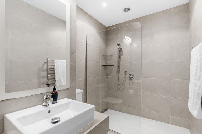 Photo of property in 273 Point Wells Road, Point Wells, 0986