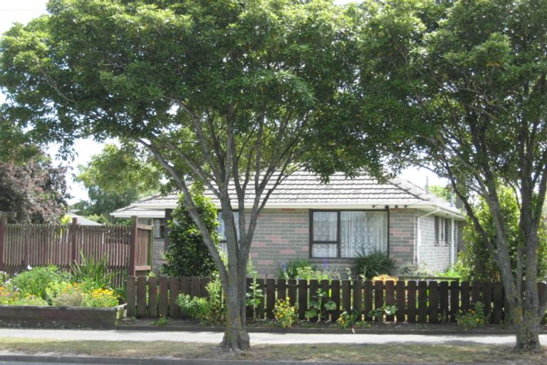 Photo of property in 9 Dinton Street, Russley, Christchurch, 8042