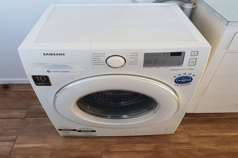 Photo of property in 1/82 Arthur Street, Seaview, Timaru, 7910