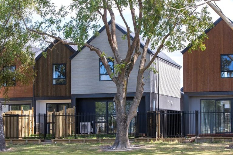Photo of property in 15a Malaga Crescent, Harewood, Christchurch, 8051