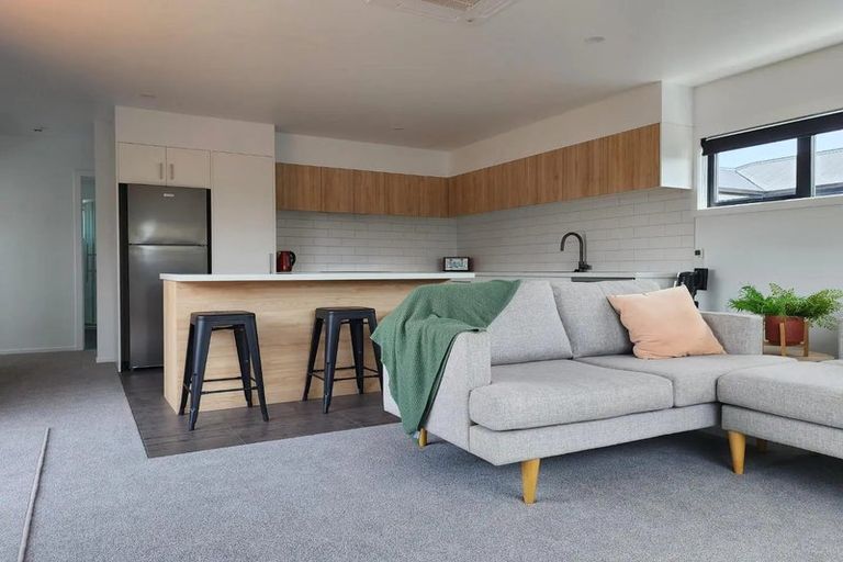 Photo of property in 140 Ngamotu Road, Spotswood, New Plymouth, 4310