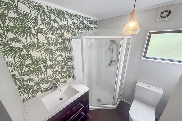 Photo of property in 111 Woodman Drive, Tawa, Wellington, 5028