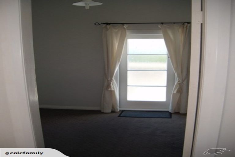 Photo of property in 2/17 Hall Street, Newtown, Wellington, 6021