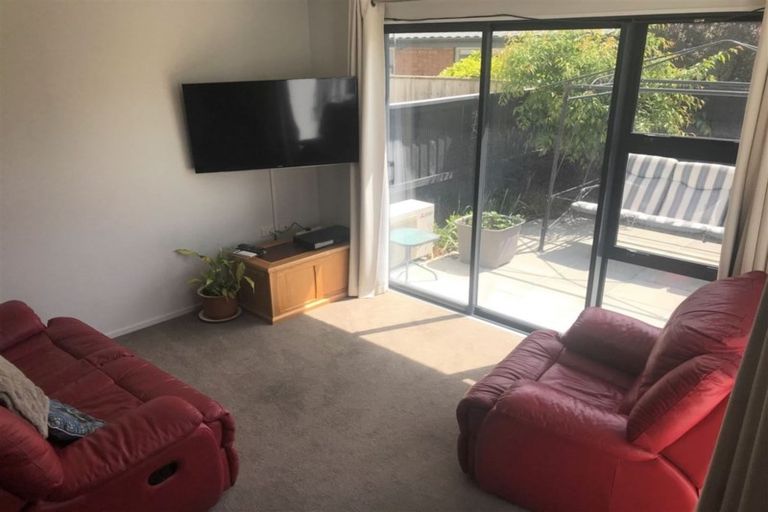 Photo of property in 1/87 Grafton Street, Waltham, Christchurch, 8011