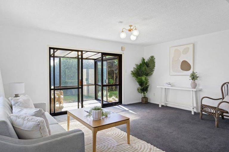 Photo of property in 2/88 Pine Avenue, New Brighton, Christchurch, 8061