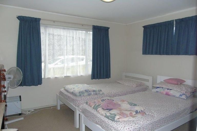 Photo of property in 1 Takatimu Way, Johnsonville, Wellington, 6037