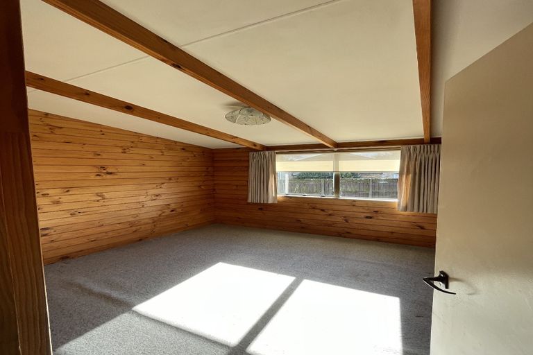 Photo of property in 2/12 Balmore Place, Wattle Downs, Auckland, 2103