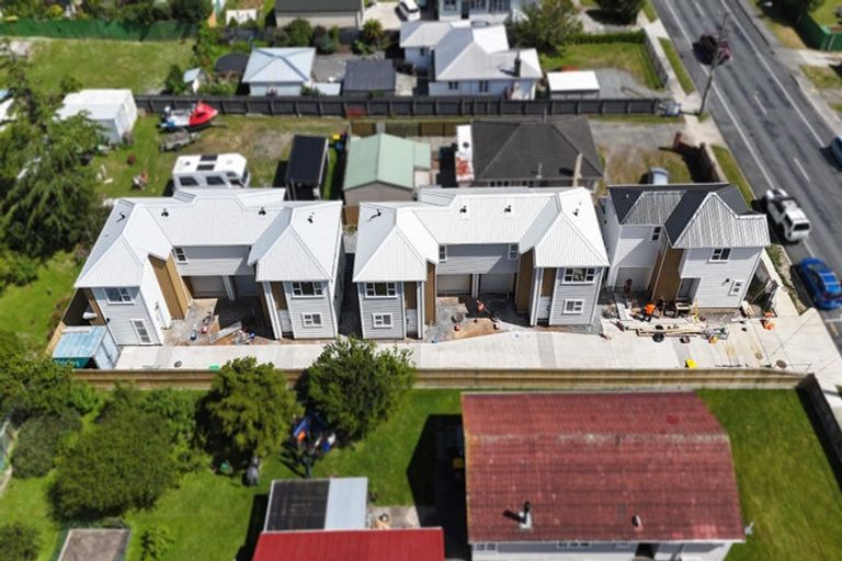 Photo of property in 82 Main Road, Wainuiomata, Lower Hutt, 5014