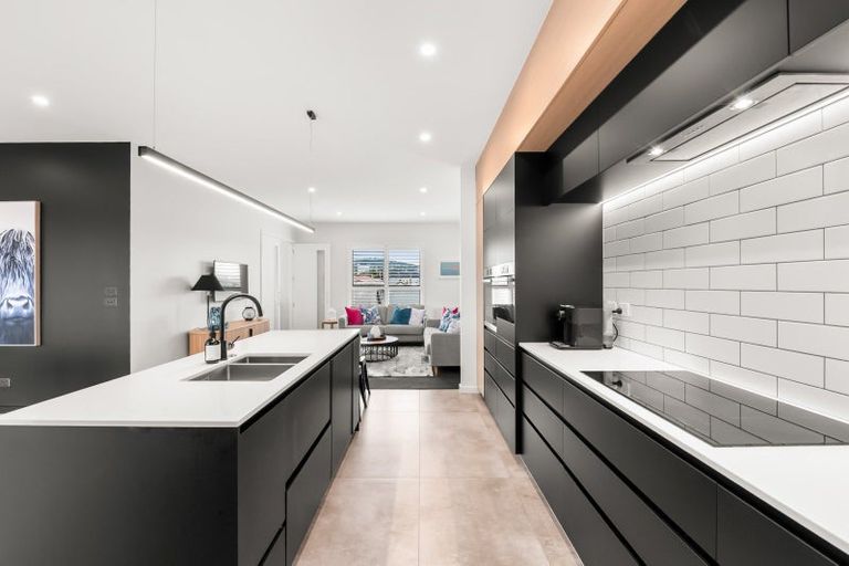 Photo of property in 16 Cuba Street, Petone, Lower Hutt, 5012