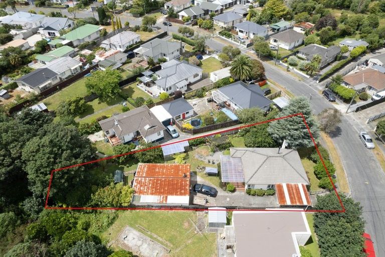 Photo of property in 18 Gibbs Crescent, Wainuiomata, Lower Hutt, 5014