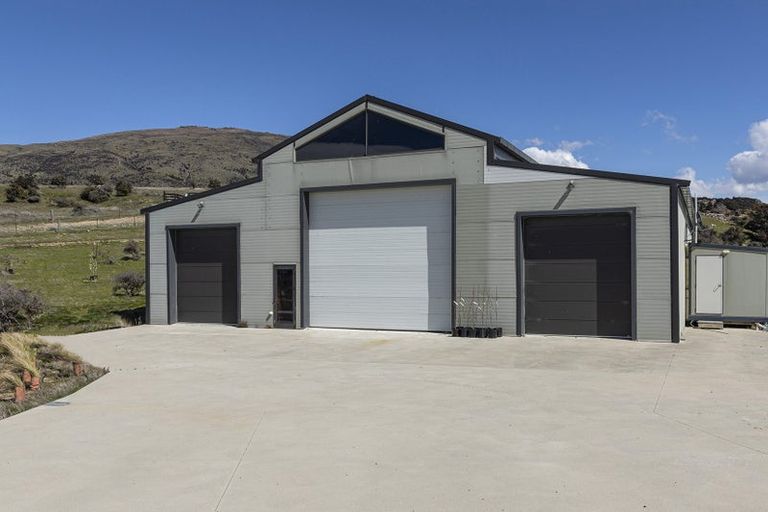 Photo of property in 23 Miharo Lane, Queensberry, Cromwell, 9383