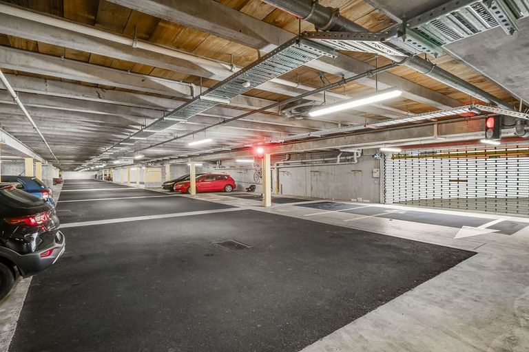 Photo of property in 204/77 Hobsonville Point Road, Hobsonville, Auckland, 0616