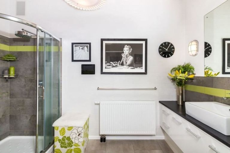 Photo of property in 3 Sylvia Place, Acacia Bay, Taupo, 3330