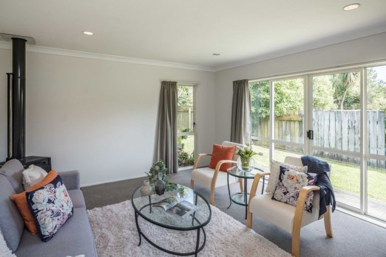 Photo of property in 73 Park Avenue, Waikanae, 5036
