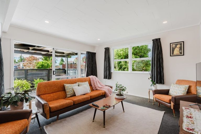 Photo of property in 37 Frederick Drive, Dinsdale, Hamilton, 3204