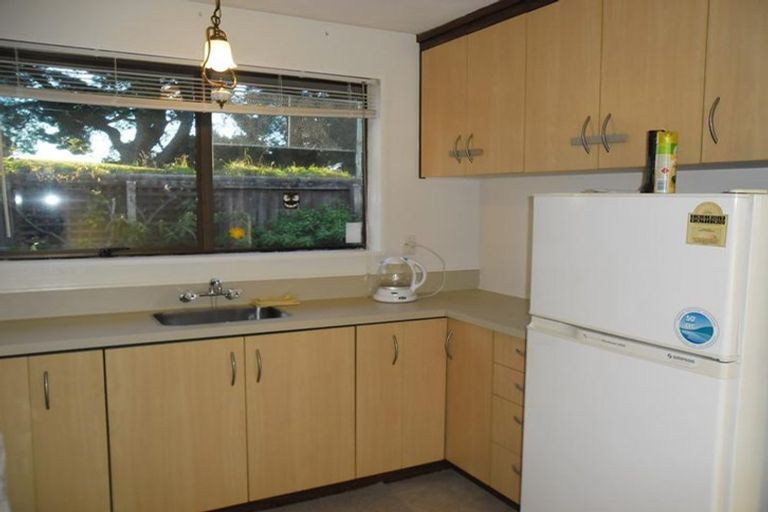Photo of property in 2/21 Briarmont Street, Avondale, Christchurch, 8061