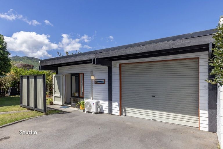 Photo of property in 30 Rata Street, Waikanae, 5036
