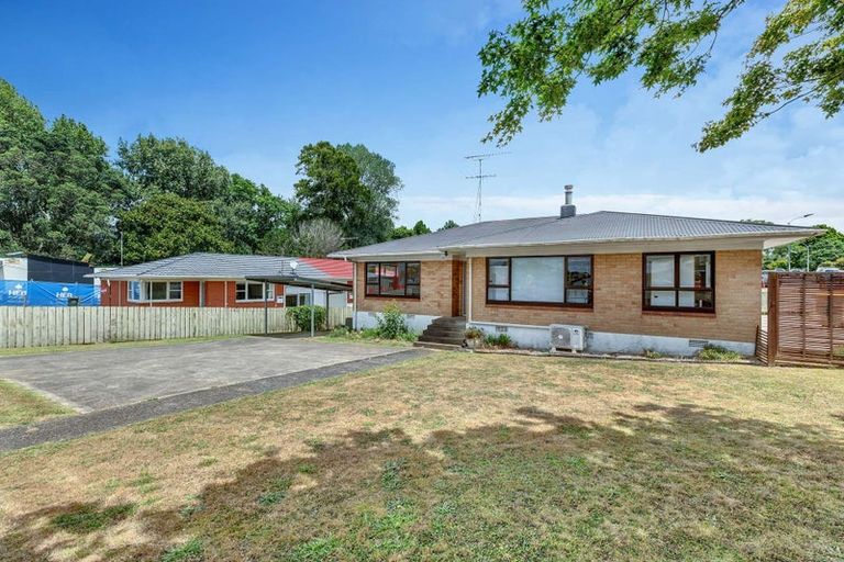 Photo of property in 8 Paerata Road, Pukekohe, 2120